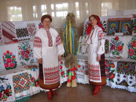 Методисти та майстрині РБК  Л.В.Колібаба ,Л.А.Стасюк